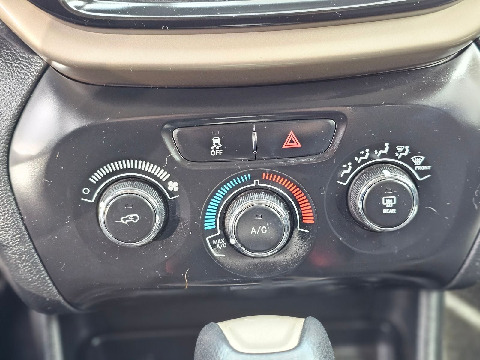 2015 Jeep Cherokee Sport