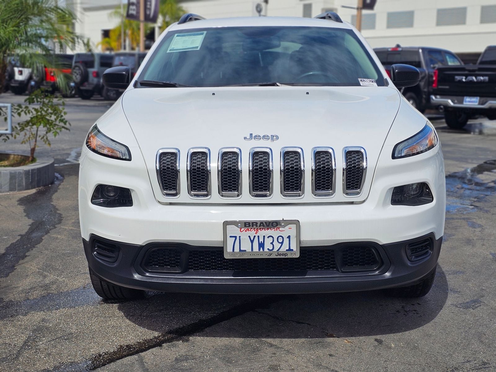 2015 Jeep Cherokee Sport