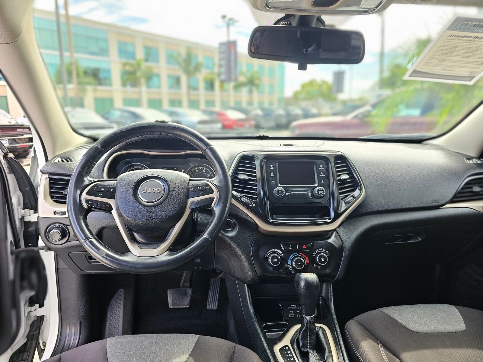 2015 Jeep Cherokee Sport