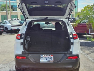 2015 Jeep Cherokee Sport