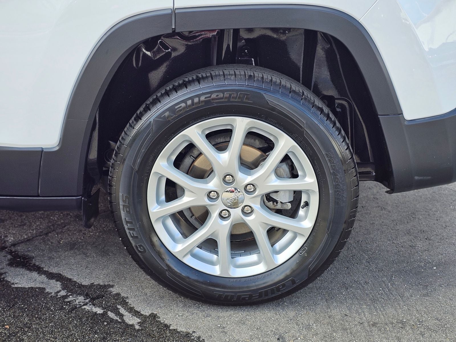 2015 Jeep Cherokee Sport