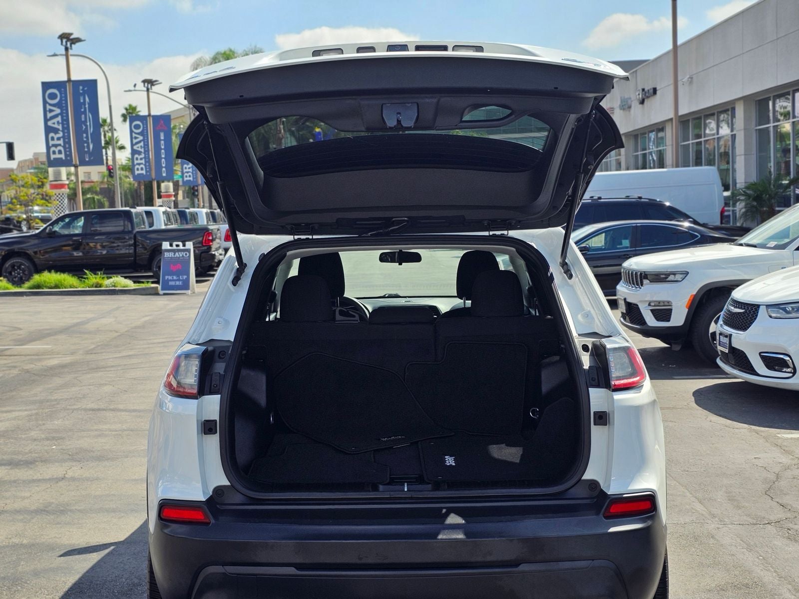 2019 Jeep Cherokee Latitude 4X4 SUV
