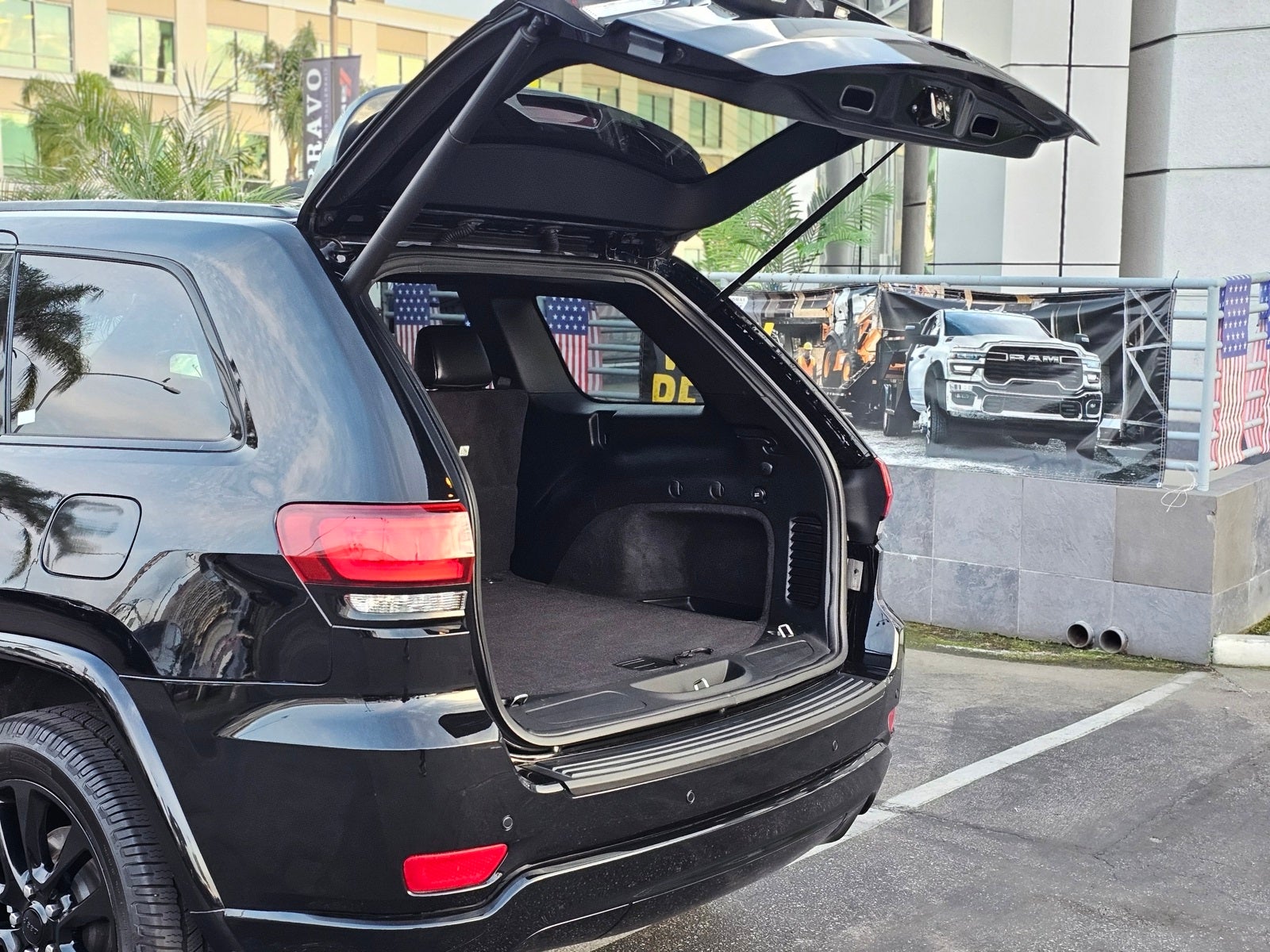 2020 Jeep Grand Cherokee Altitude