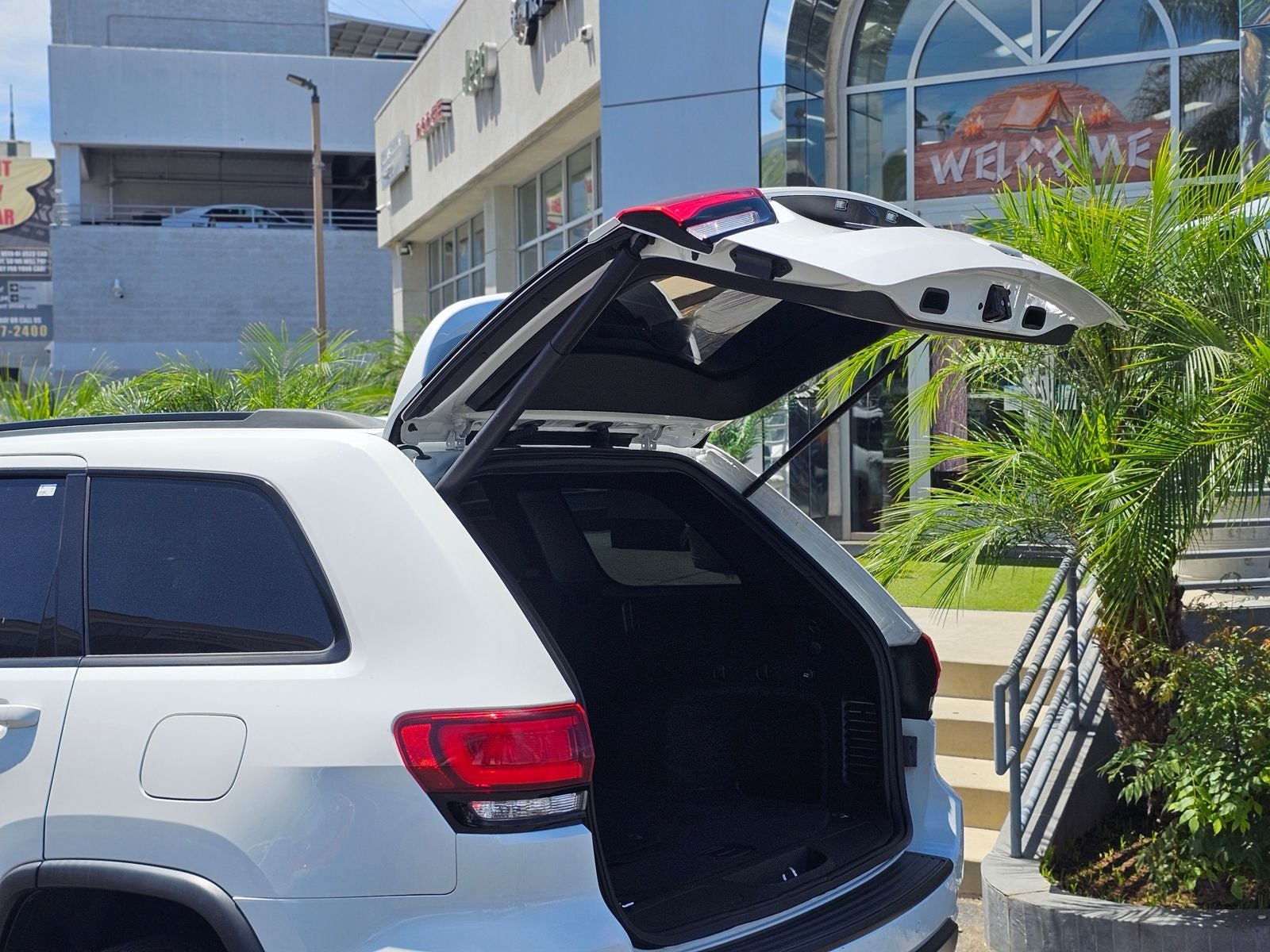 2019 Jeep Grand Cherokee Upland Edition 4X2 SUV