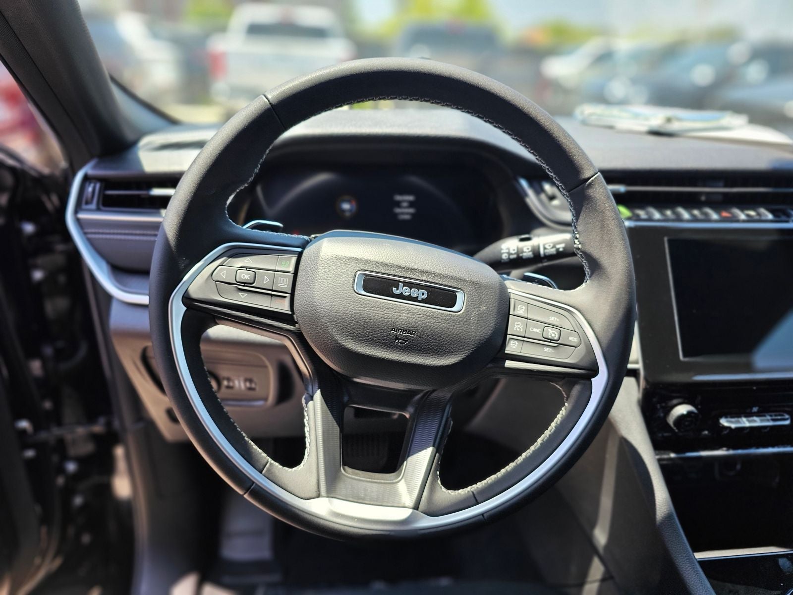 2026 Jeep Grand Cherokee Laredo