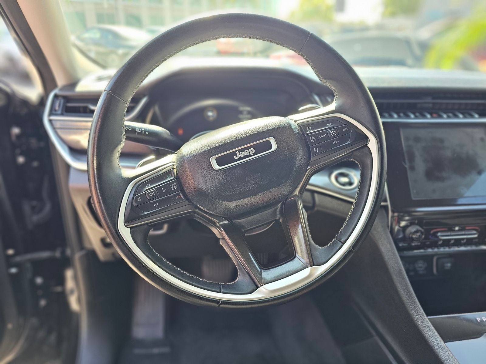 2023 Jeep Grand Cherokee Laredo