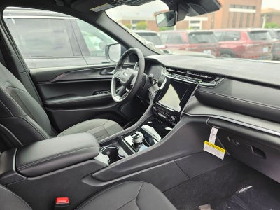 2026 Jeep Grand Cherokee Laredo