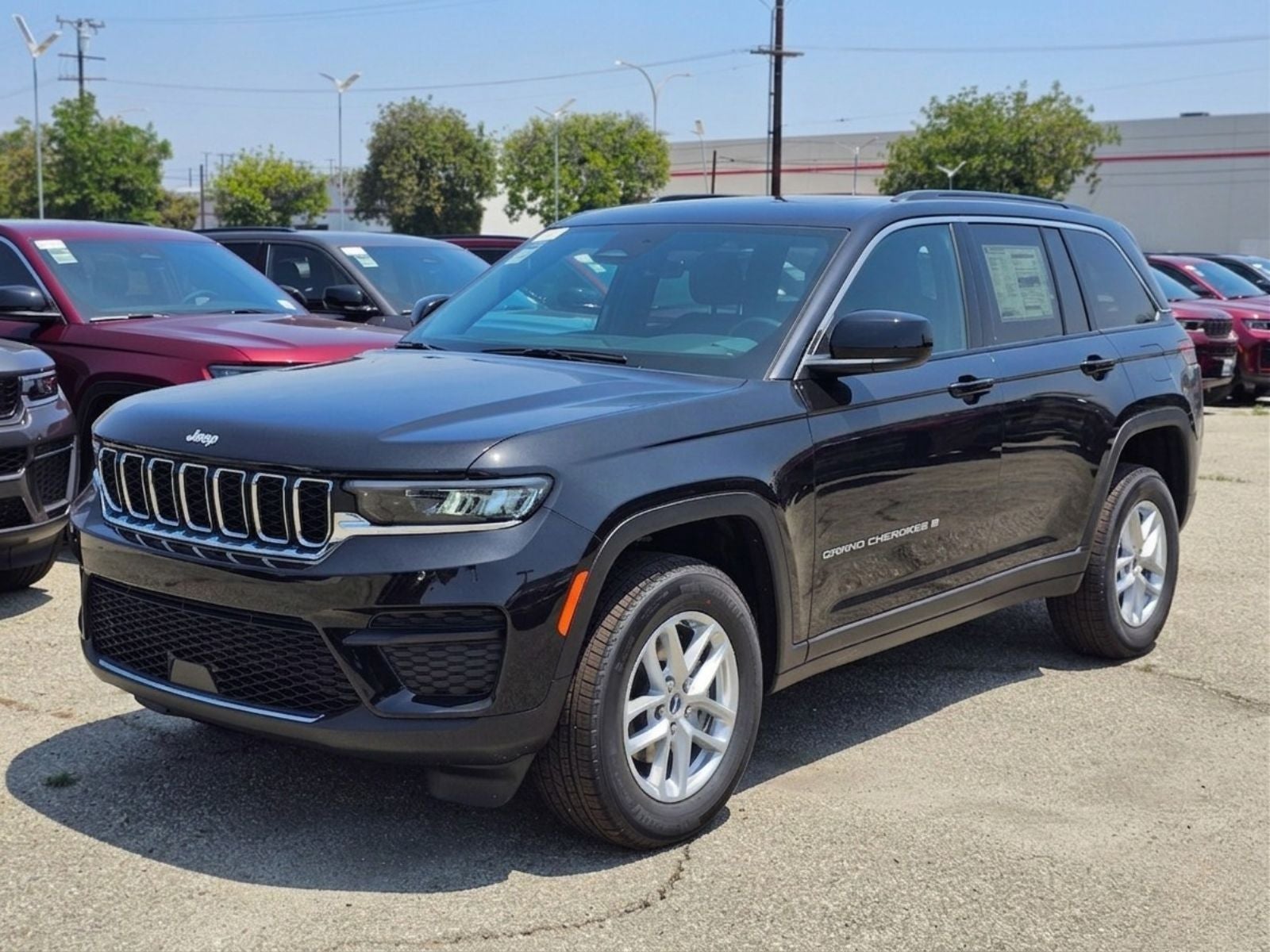 2026 Jeep Grand Cherokee Laredo