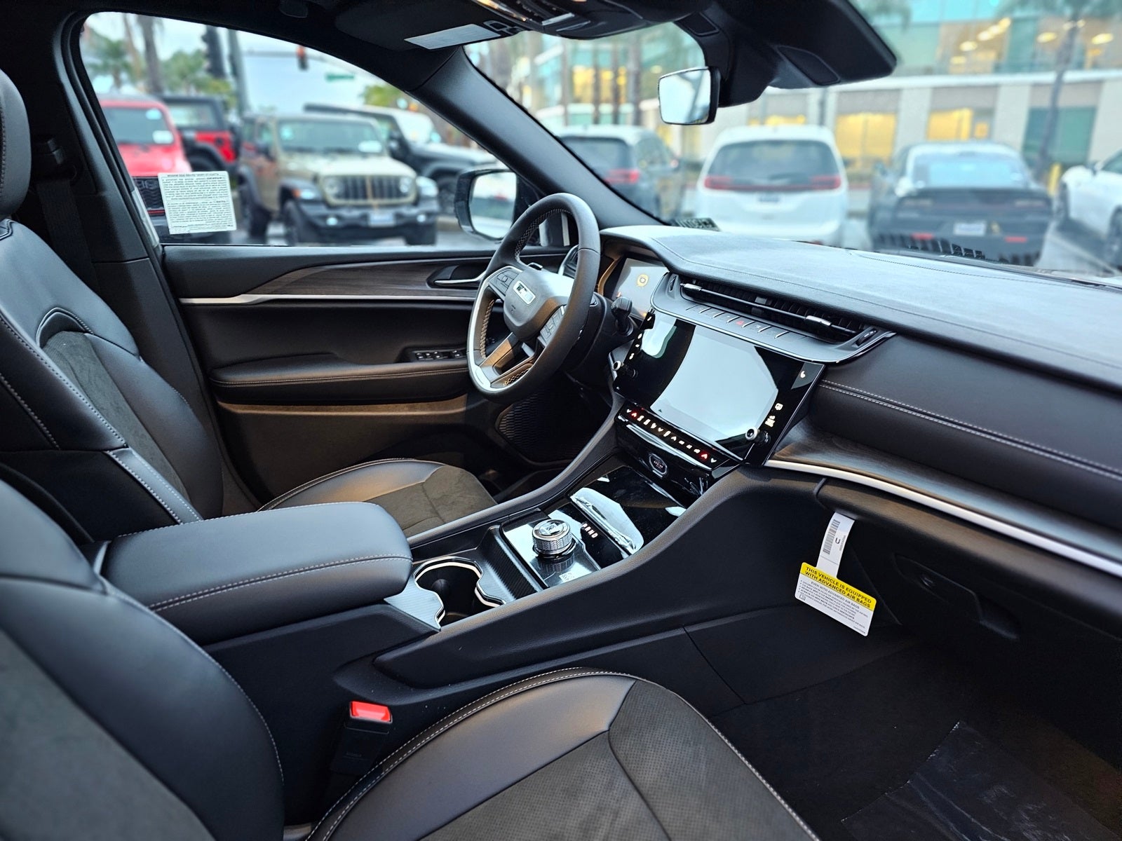 2026 Jeep Grand Cherokee Laredo