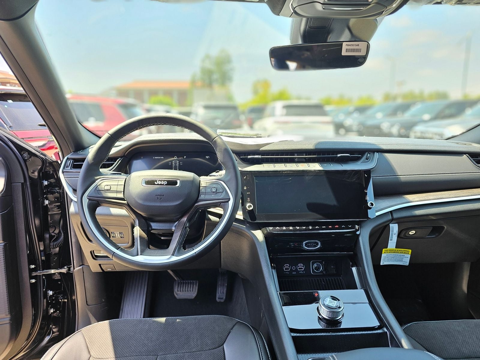 2026 Jeep Grand Cherokee Laredo Altitude