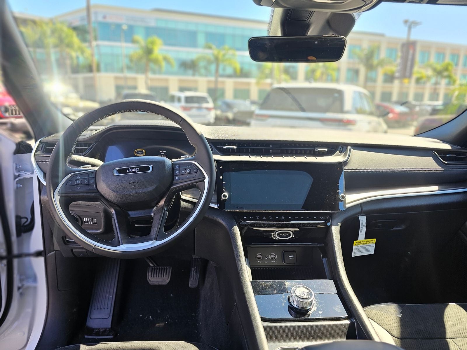 2026 Jeep Grand Cherokee Laredo