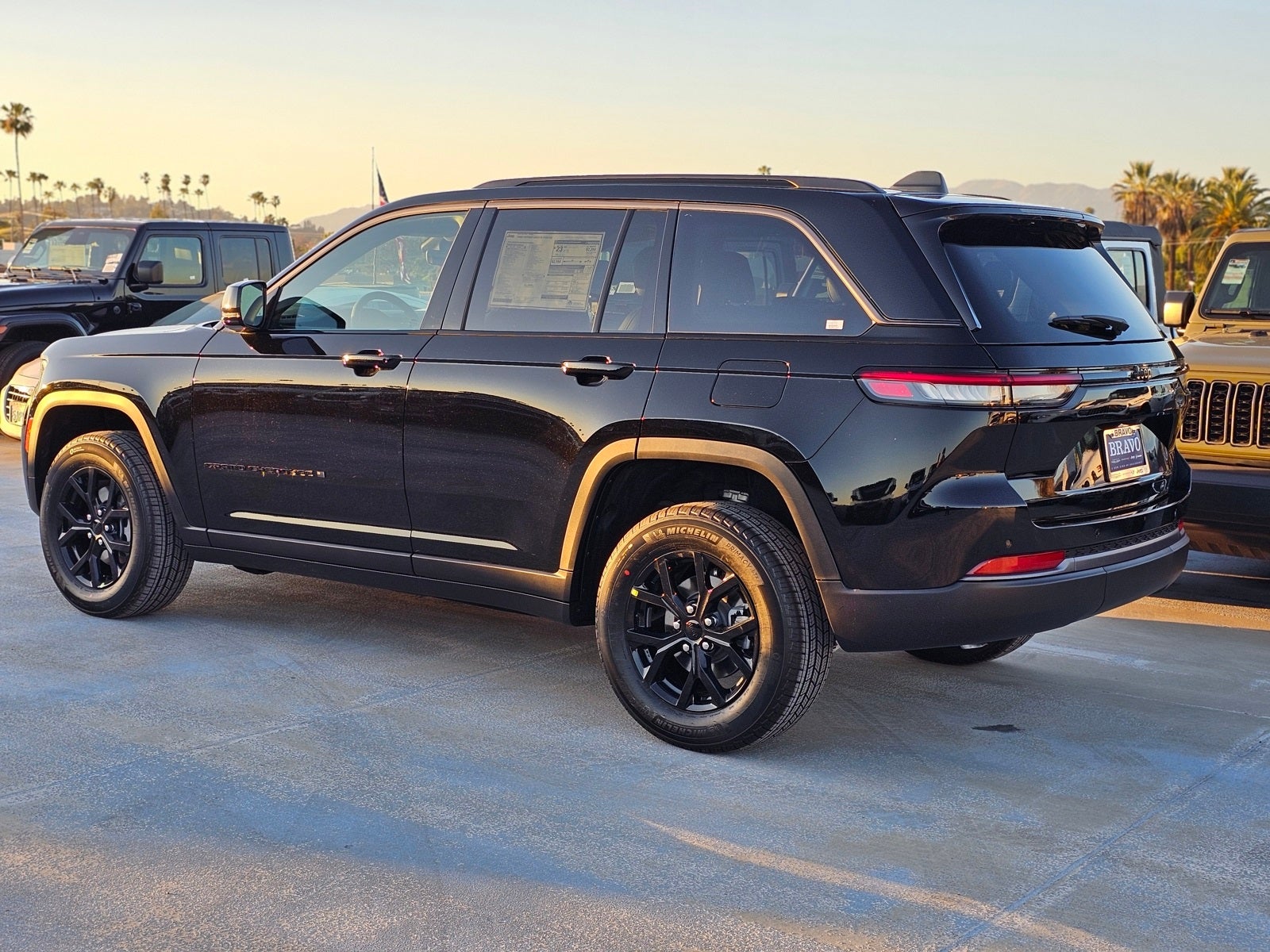 2026 Jeep Grand Cherokee Laredo