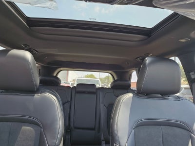 2026 Jeep Grand Cherokee Laredo Altitude