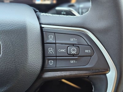 2026 Jeep Grand Cherokee Laredo