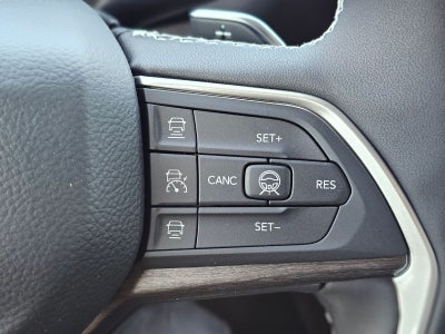 2026 Jeep Grand Cherokee Laredo