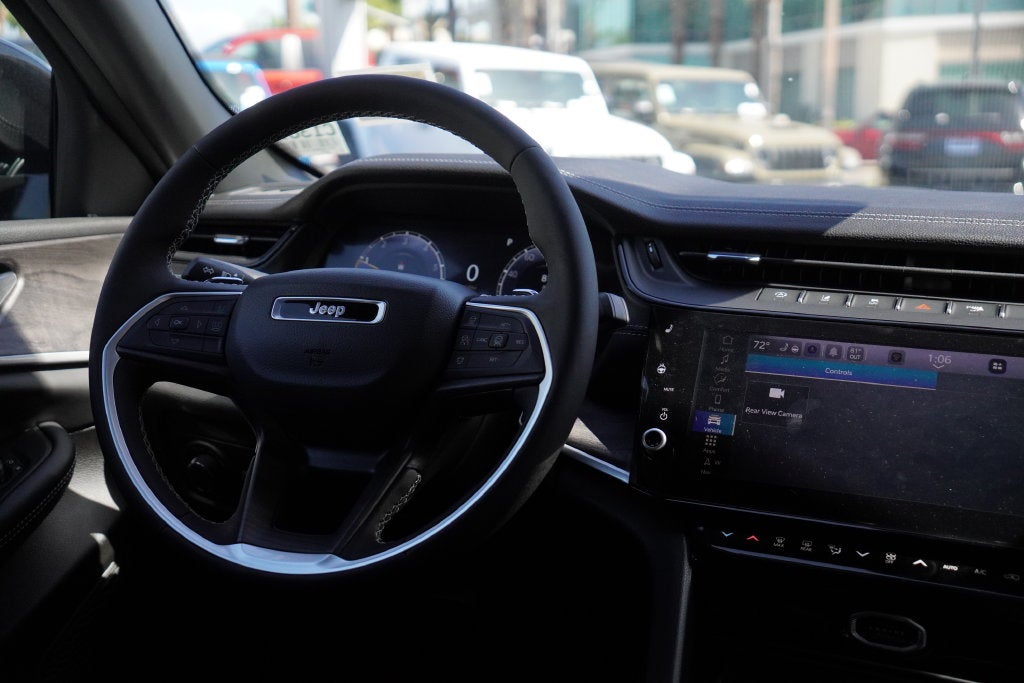 2026 Jeep Grand Cherokee Laredo Altitude 4X4 SUV