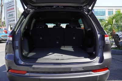 2026 Jeep Grand Cherokee Laredo Altitude 4X4 SUV
