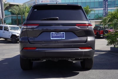 2026 Jeep Grand Cherokee Laredo Altitude 4X4 SUV