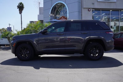 2026 Jeep Grand Cherokee Laredo Altitude 4X4 SUV