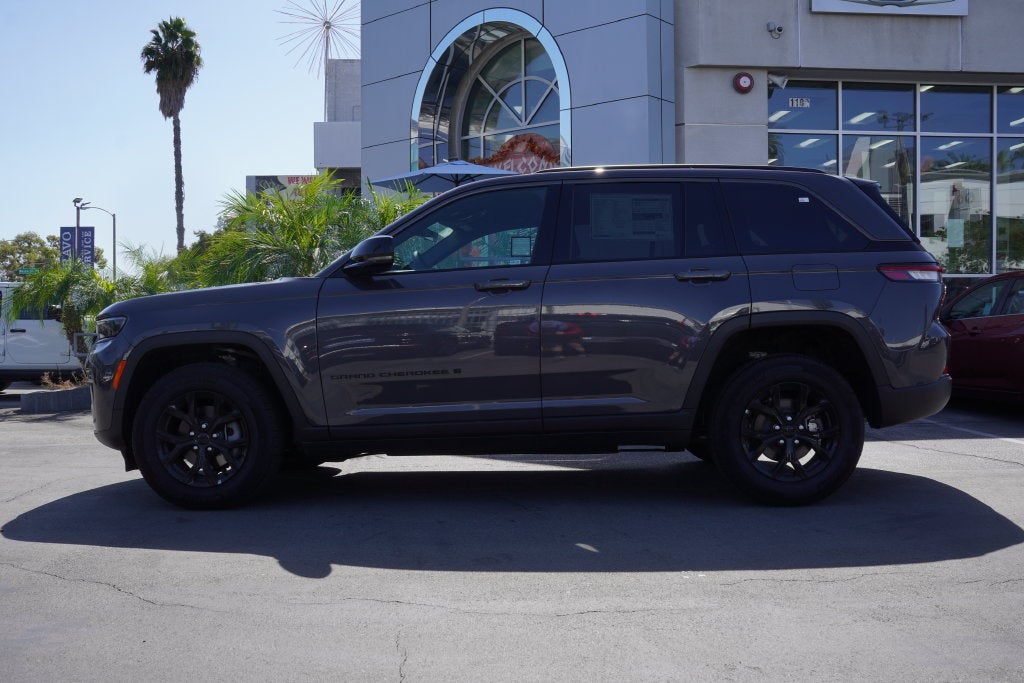 2026 Jeep Grand Cherokee Laredo Altitude 4X4 SUV