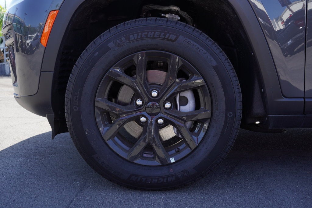2026 Jeep Grand Cherokee Laredo Altitude 4X4 SUV