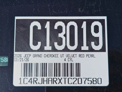 2026 Jeep Grand Cherokee Laredo