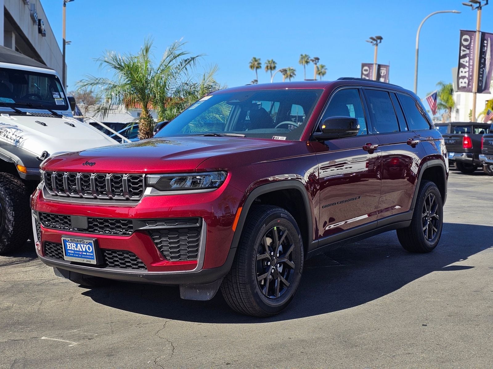 2026 Jeep Grand Cherokee Laredo