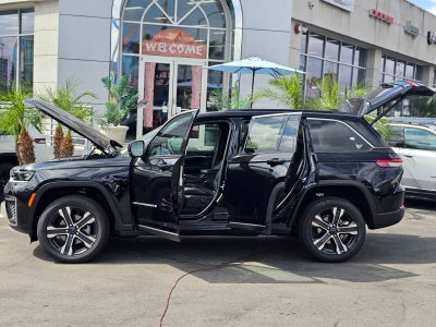 2027 Jeep Grand Cherokee Limited 2 ROW SUV
