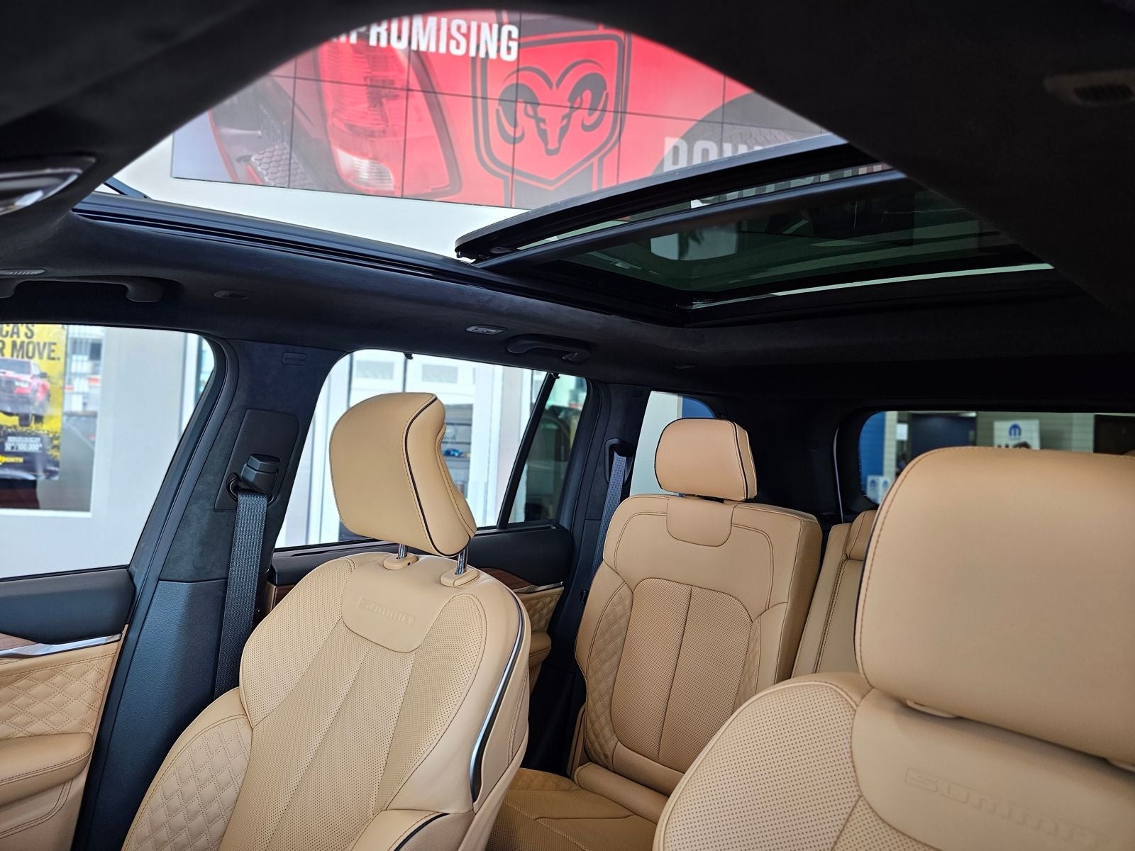 2026 Jeep Grand Cherokee Summit