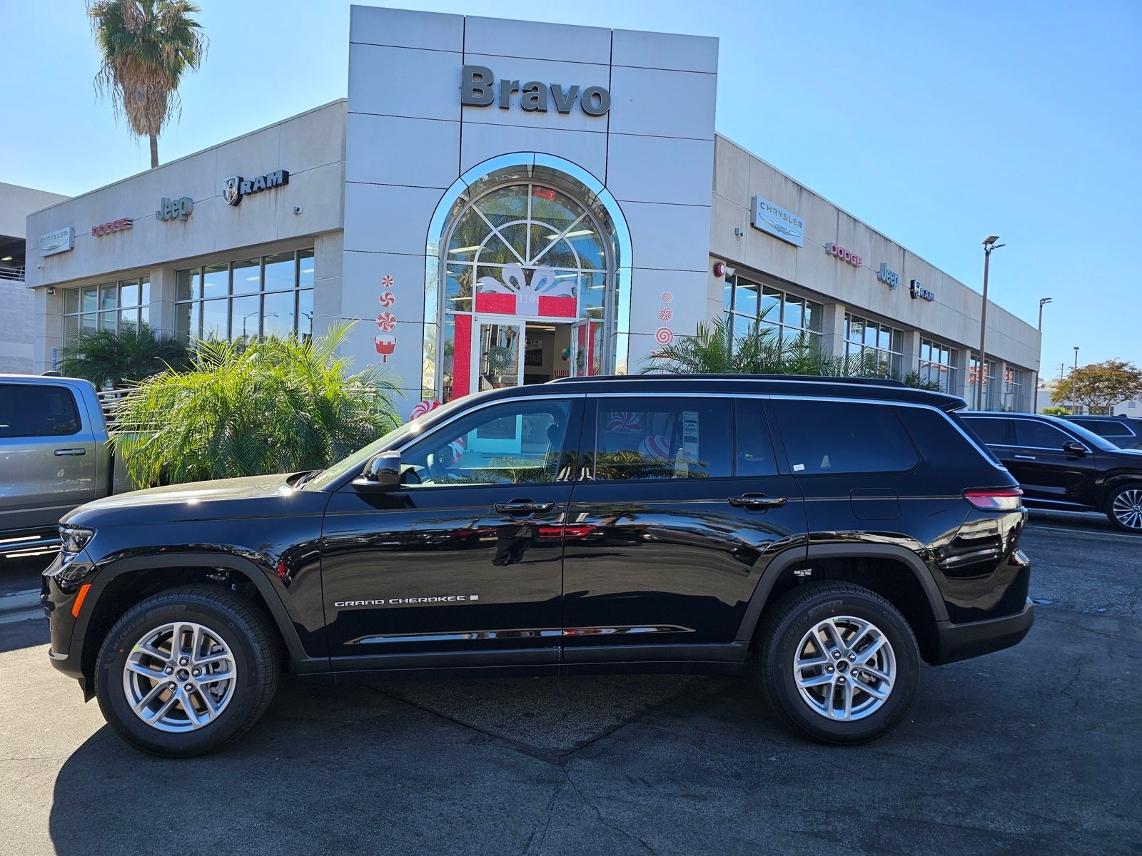 2025 Jeep Grand Cherokee L Laredo