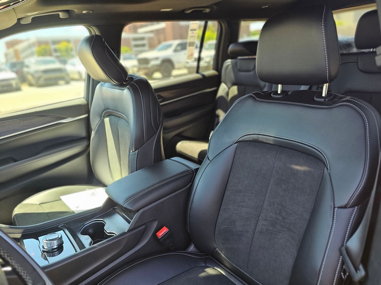 2026 Jeep Grand Cherokee L Laredo