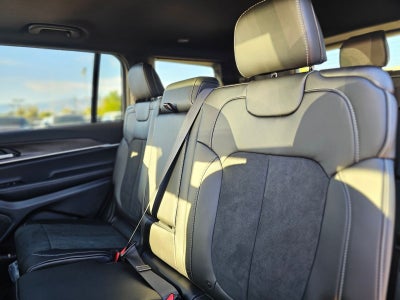 2026 Jeep Grand Cherokee L Laredo