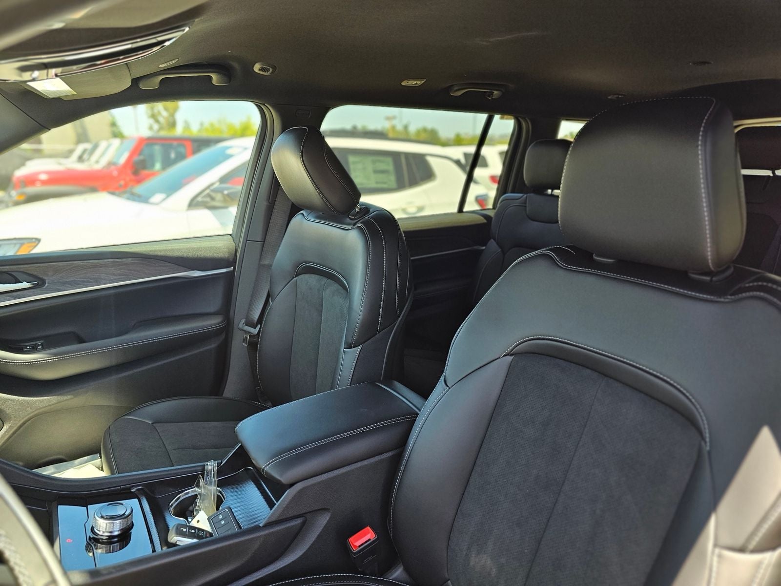 2026 Jeep Grand Cherokee L Laredo