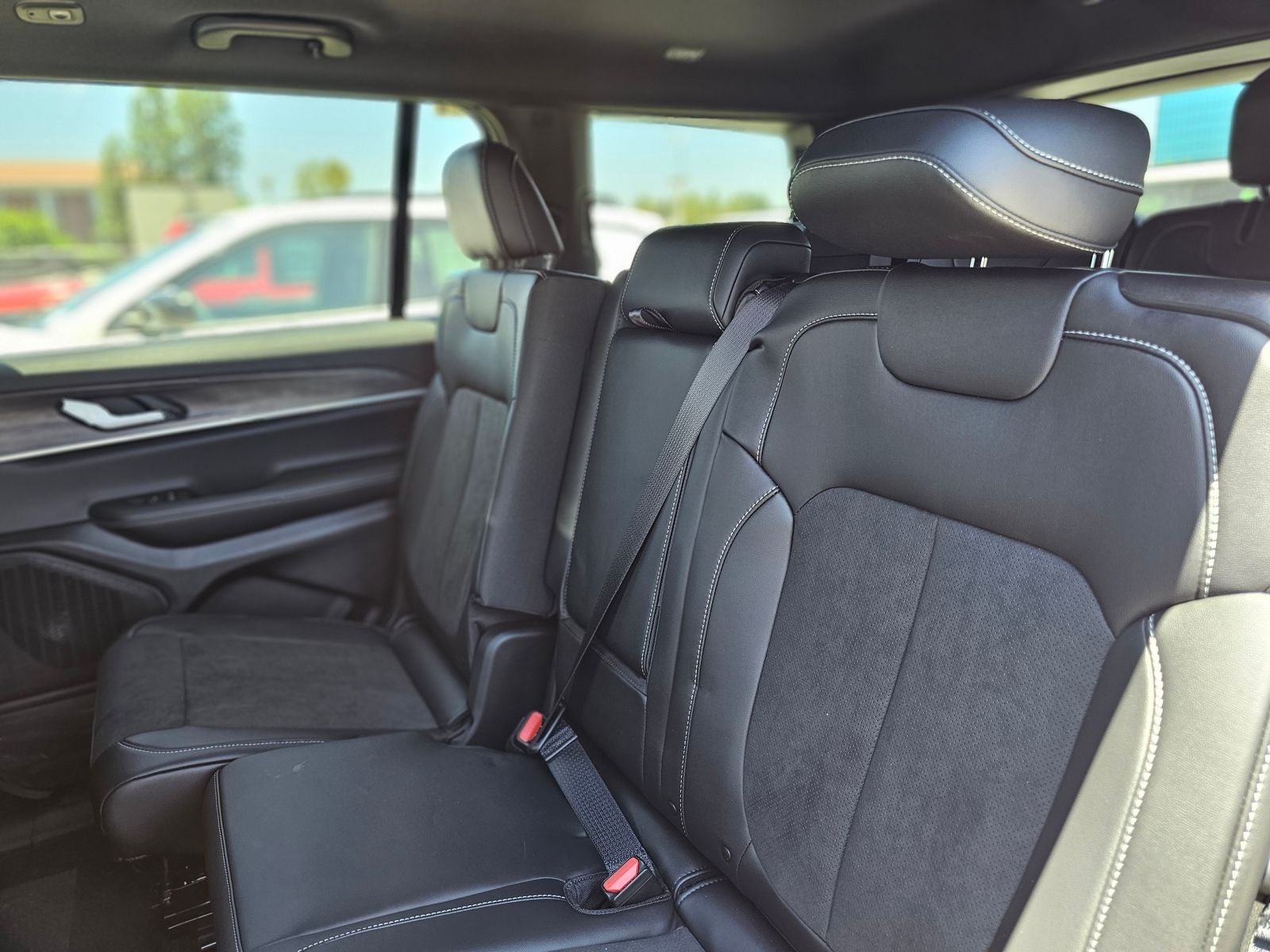 2026 Jeep Grand Cherokee L Laredo