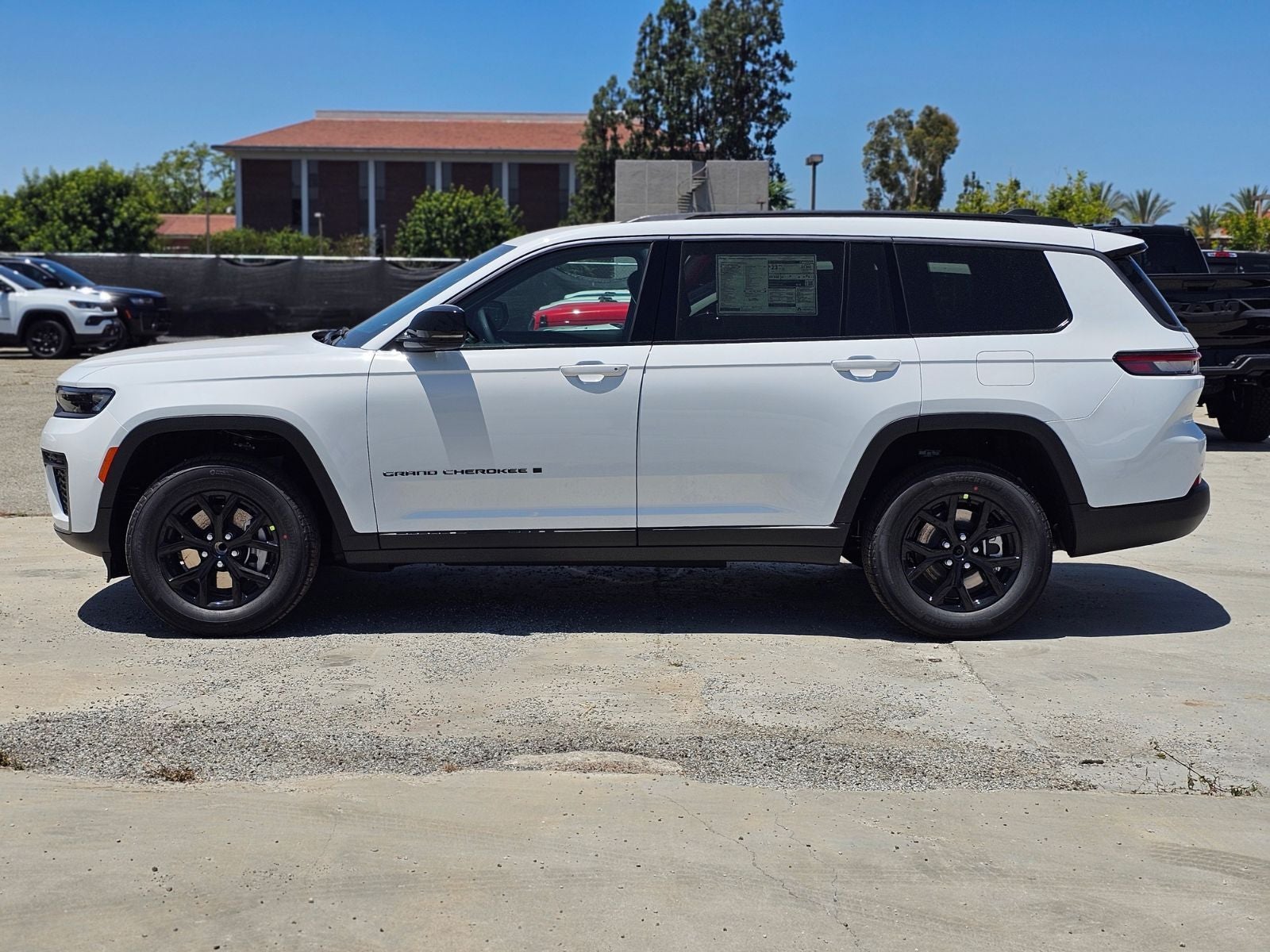 2026 Jeep Grand Cherokee L Laredo