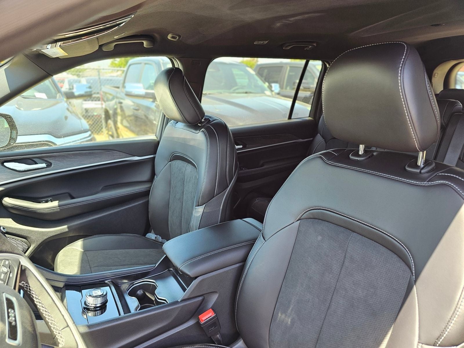 2026 Jeep Grand Cherokee L Laredo