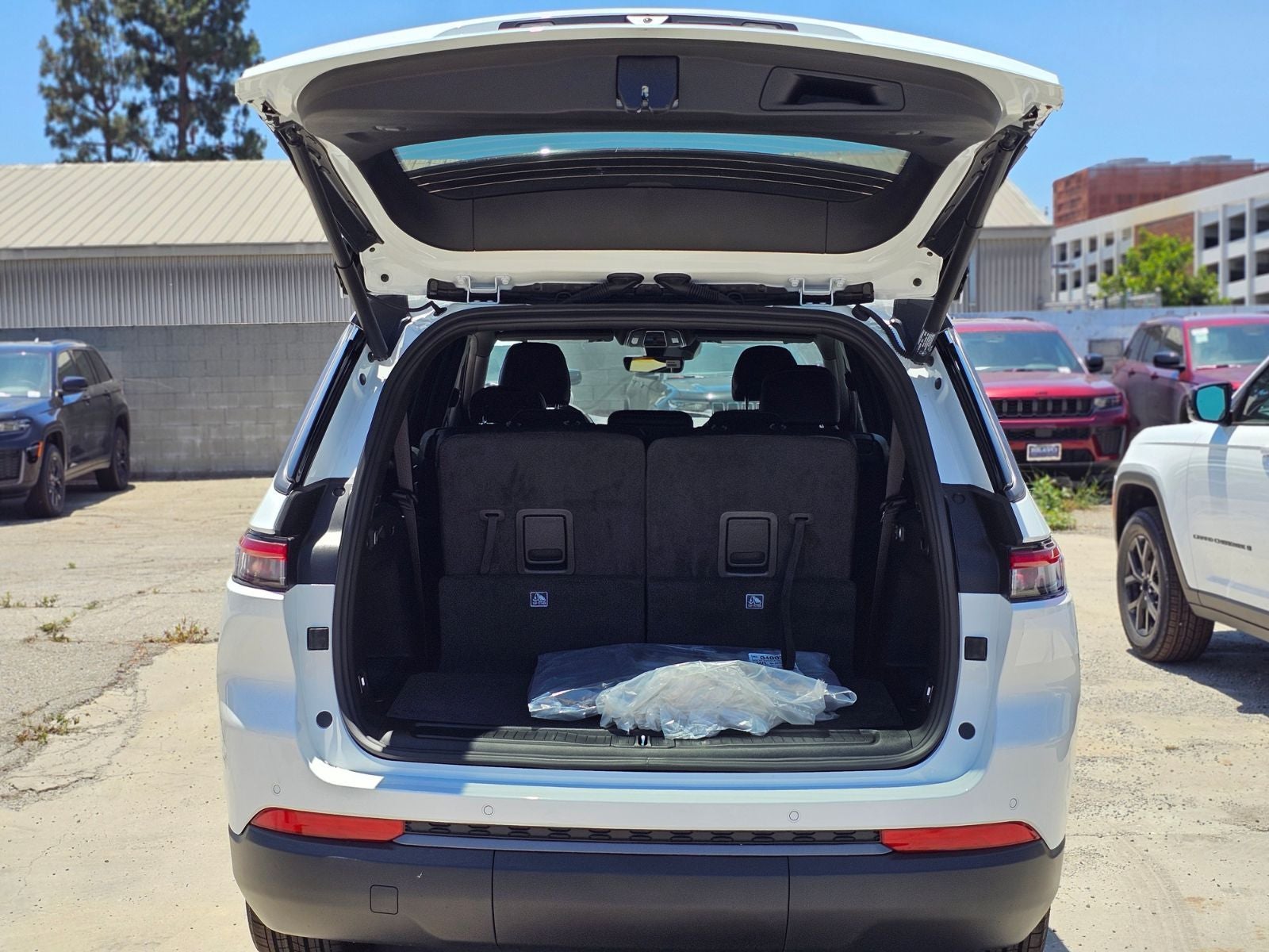 2026 Jeep Grand Cherokee L Altitude