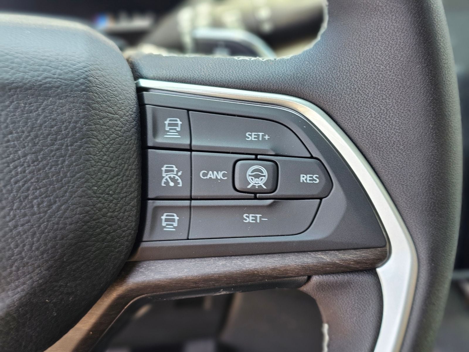 2026 Jeep Grand Cherokee L Laredo
