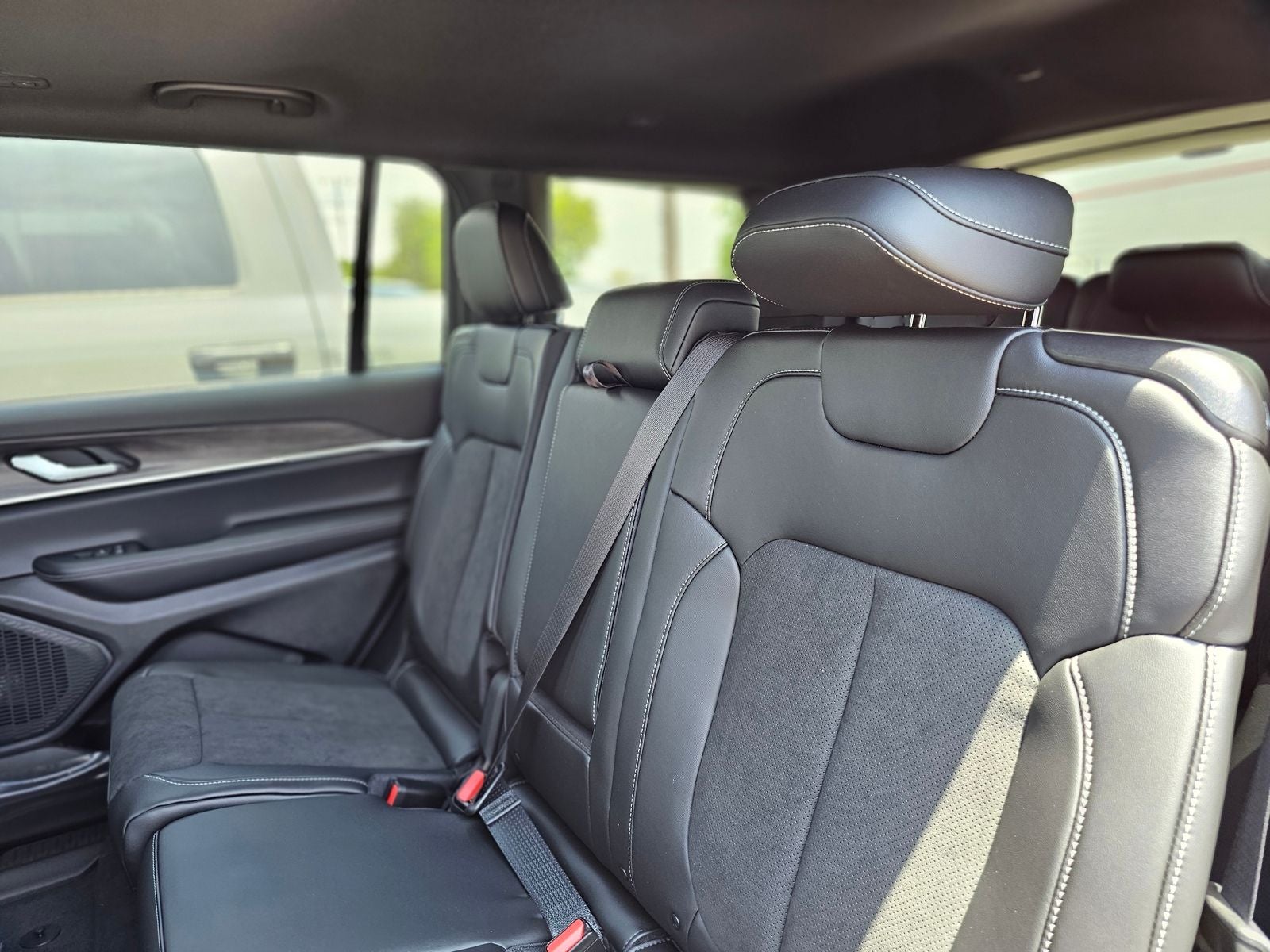 2026 Jeep Grand Cherokee L Laredo