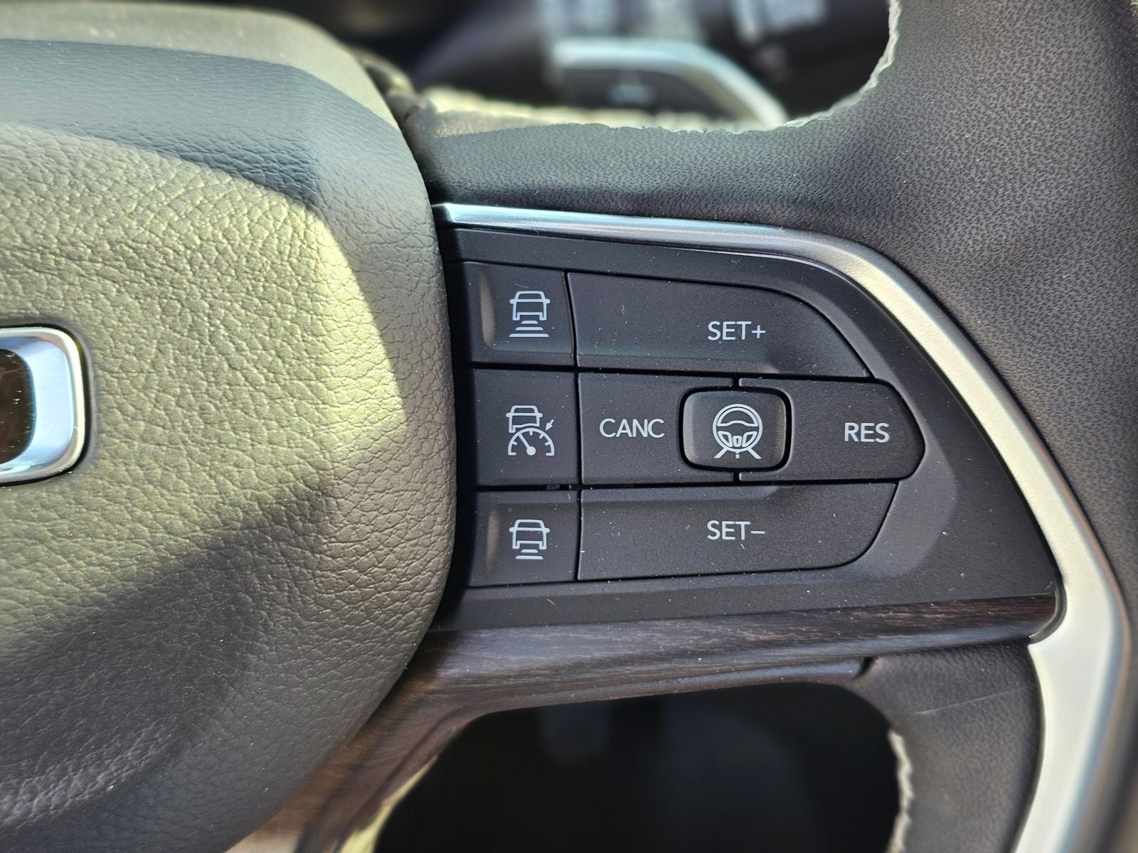2026 Jeep Grand Cherokee L Laredo