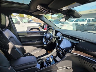 2026 Jeep Grand Cherokee L Laredo
