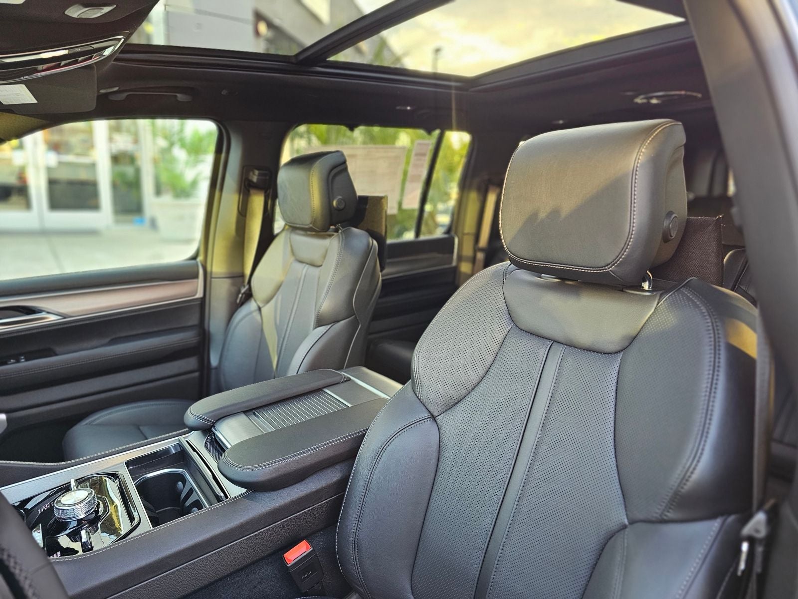 2026 Jeep Grand Wagoneer L Limited Reserve