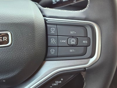 2026 Jeep Grand Wagoneer Base