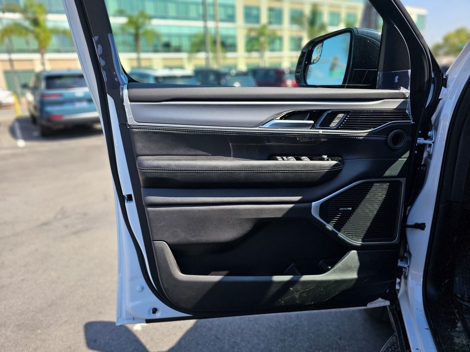 2026 Jeep Grand Wagoneer Base
