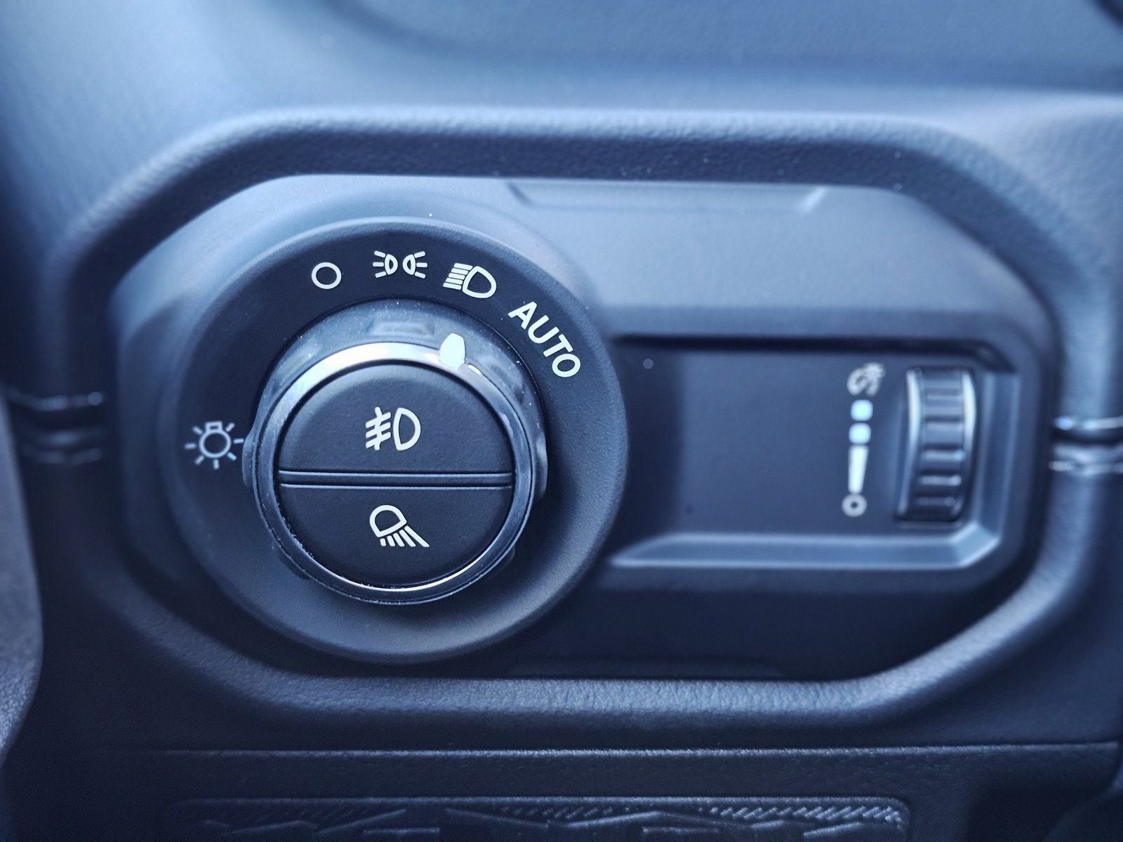 2026 Jeep Gladiator Sahara