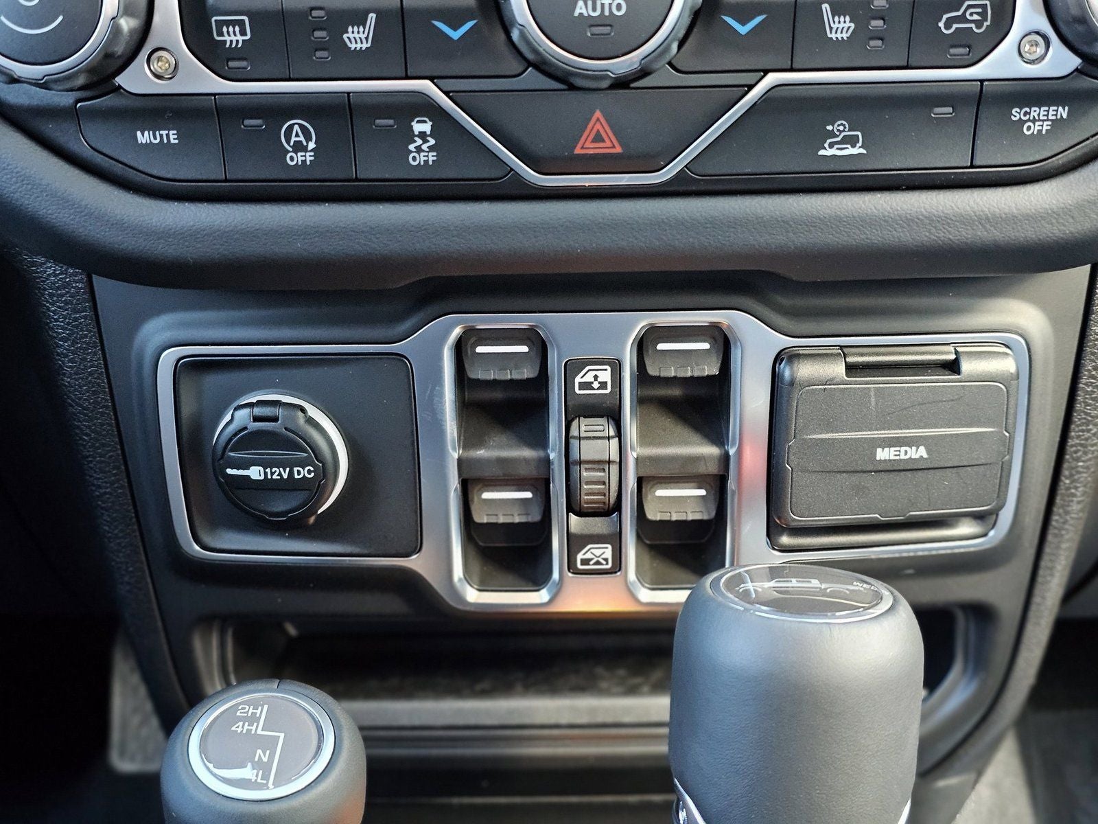 2026 Jeep Gladiator Sahara