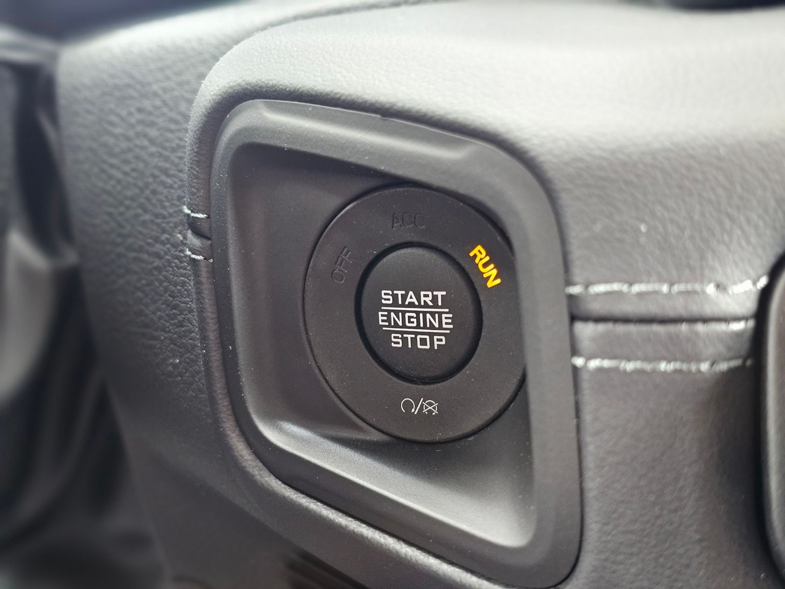 2026 Jeep Gladiator Shadow Ops