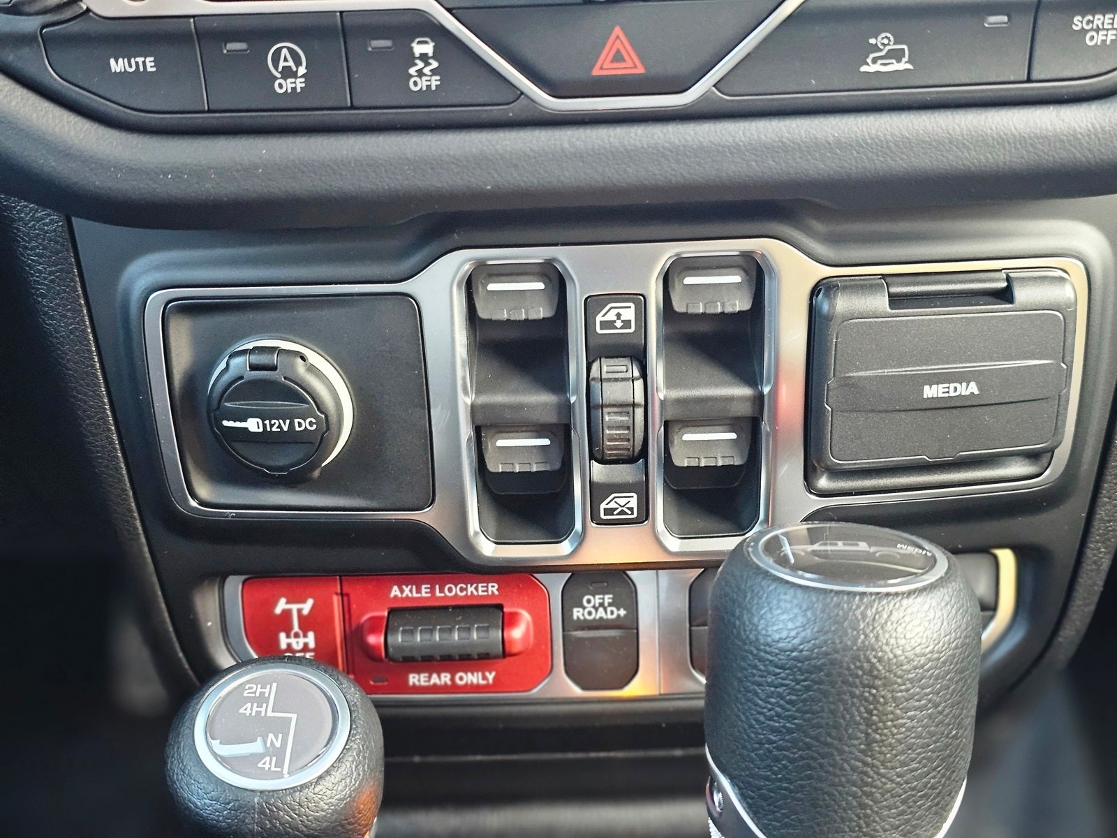 2026 Jeep Gladiator Mojave