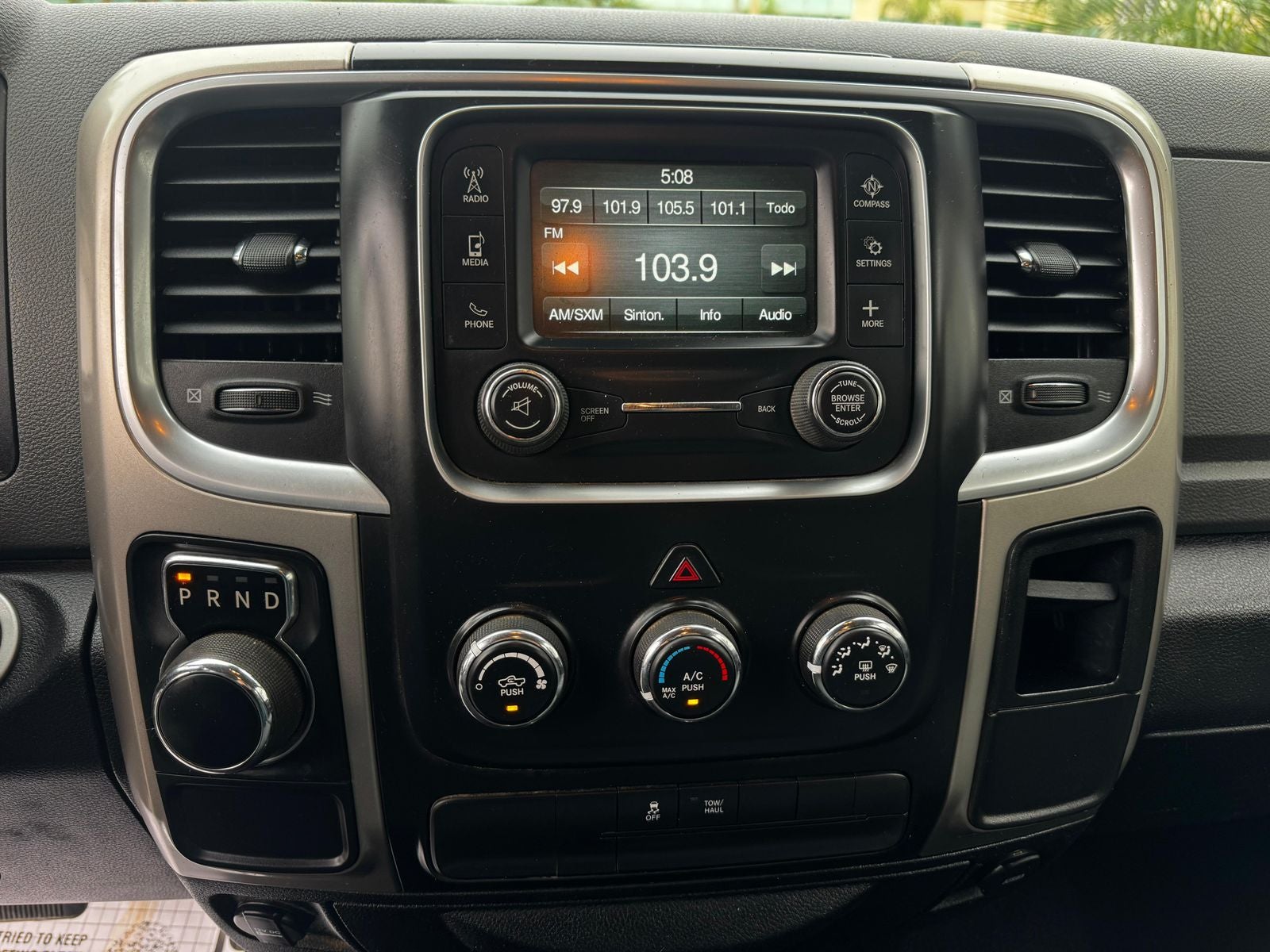 2017 RAM 1500 SLT