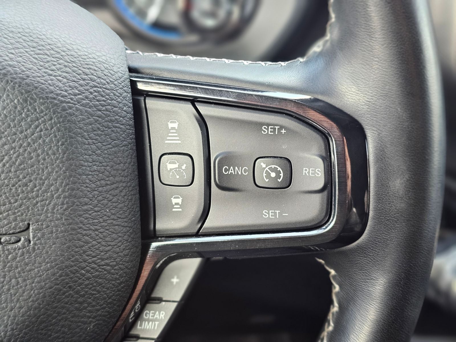 2022 RAM 1500 Limited Crew Cab 4X2